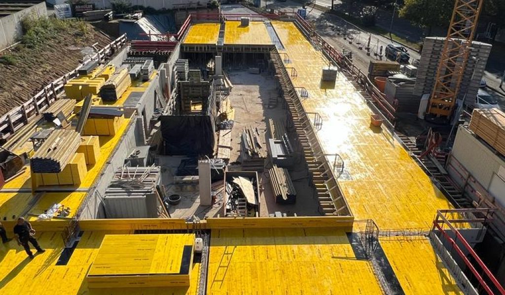 97e55693-cee0-4770-a498-8016b70869a3