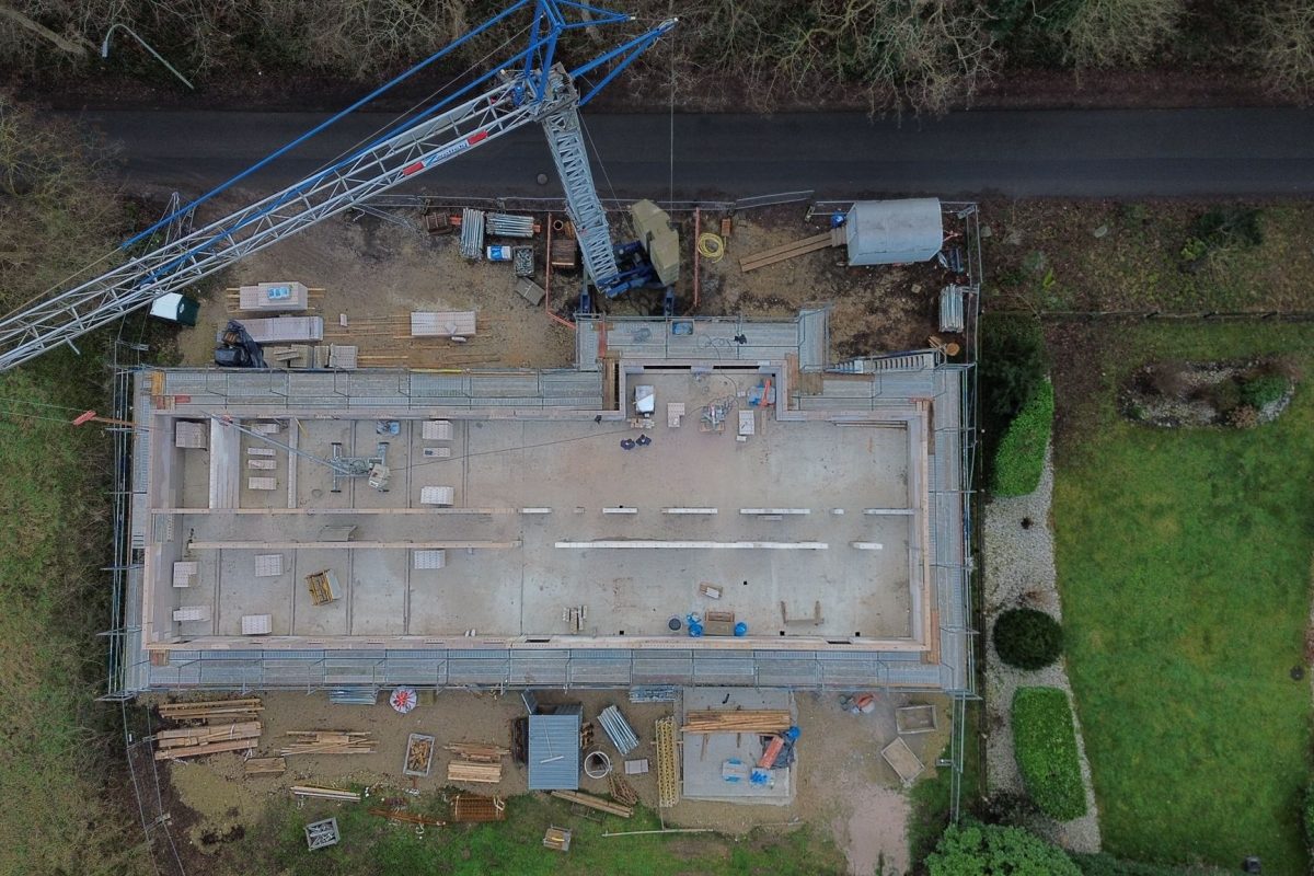 e5569775-f759-41a9-a95b-281d5bf494b1